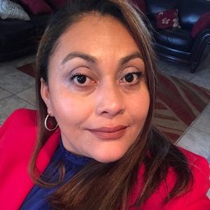 Meet your Posher, Leandra